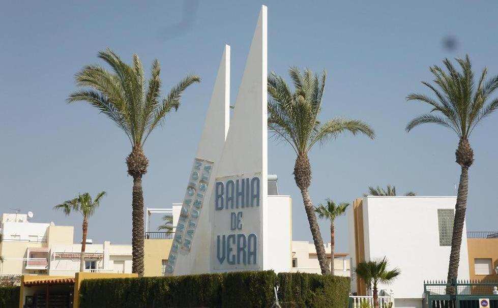 Bahia De Vera Apartamento Luisa Ngoại thất bức ảnh